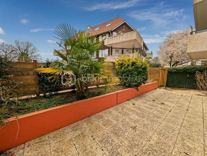 Appartement - 98 m² - 5 pièces