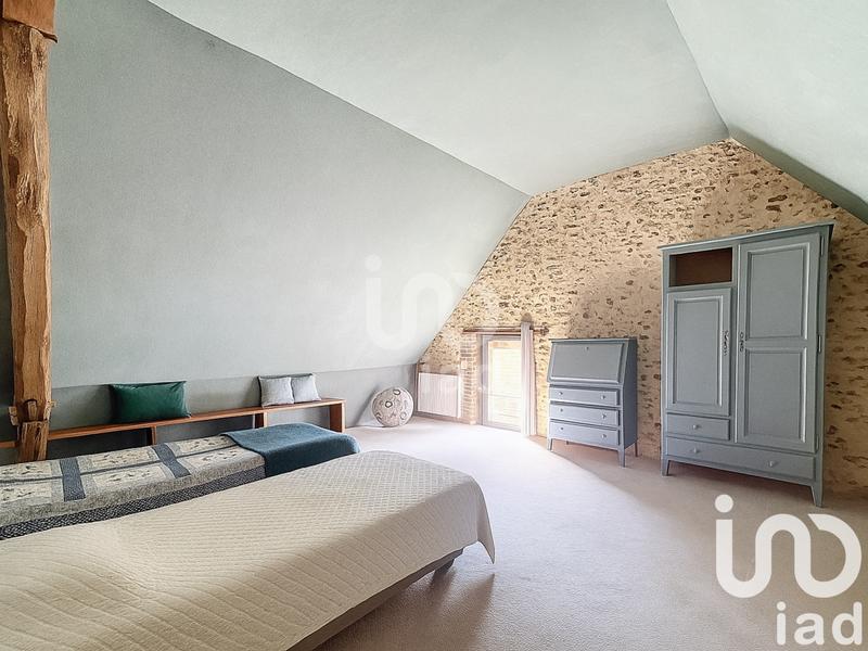 Maison - 243 m² - 8 pièces