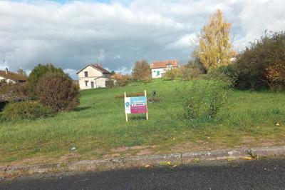 Terrain constructible - 2 704 m²