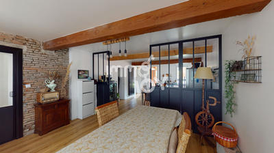 Maison - 181 m² - 8 pièces