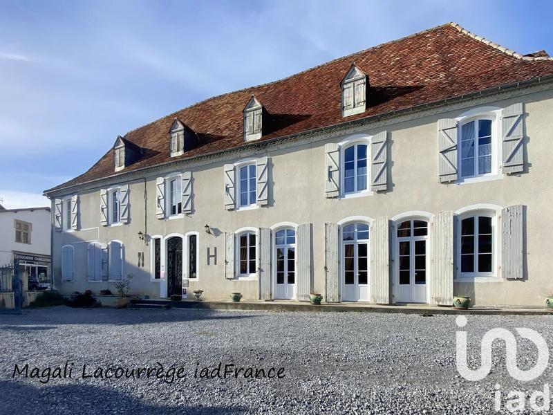 Maison - 550 m² - 11 pièces