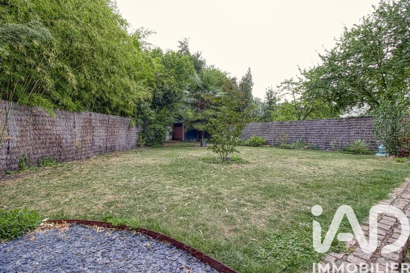 Maison - 232 m² - 9 pièces