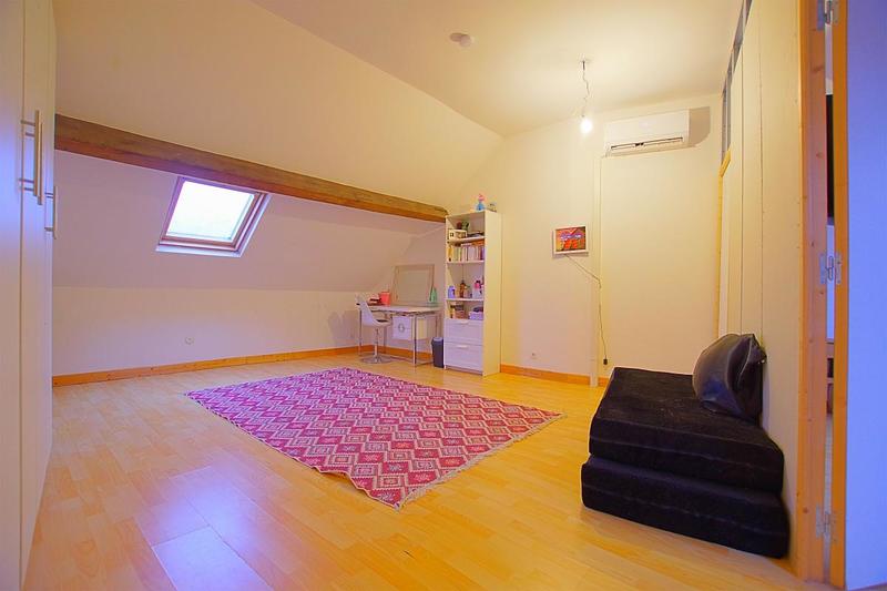 Maison - 198 m² - 6 pièces