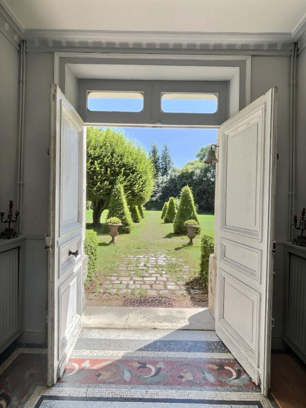 Château - 926 m² - 25 pièces