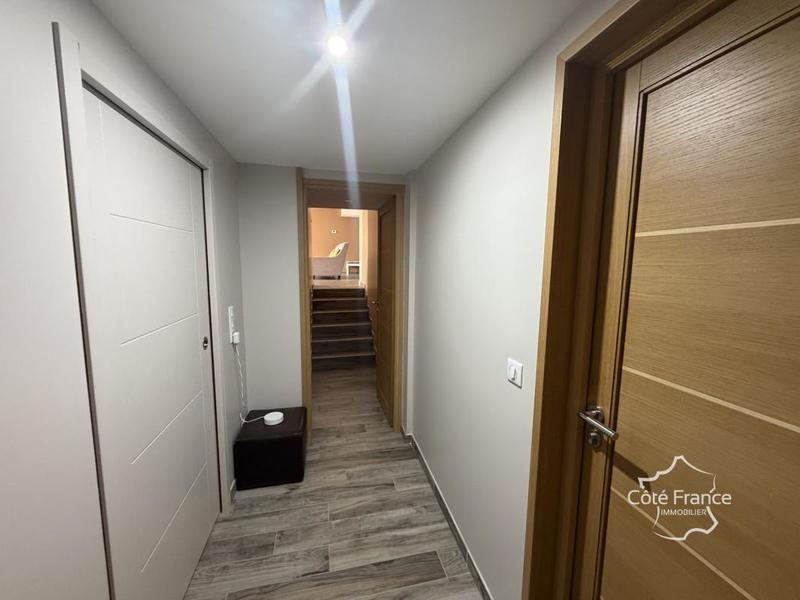 Demeure - 418 m² - 14 pièces