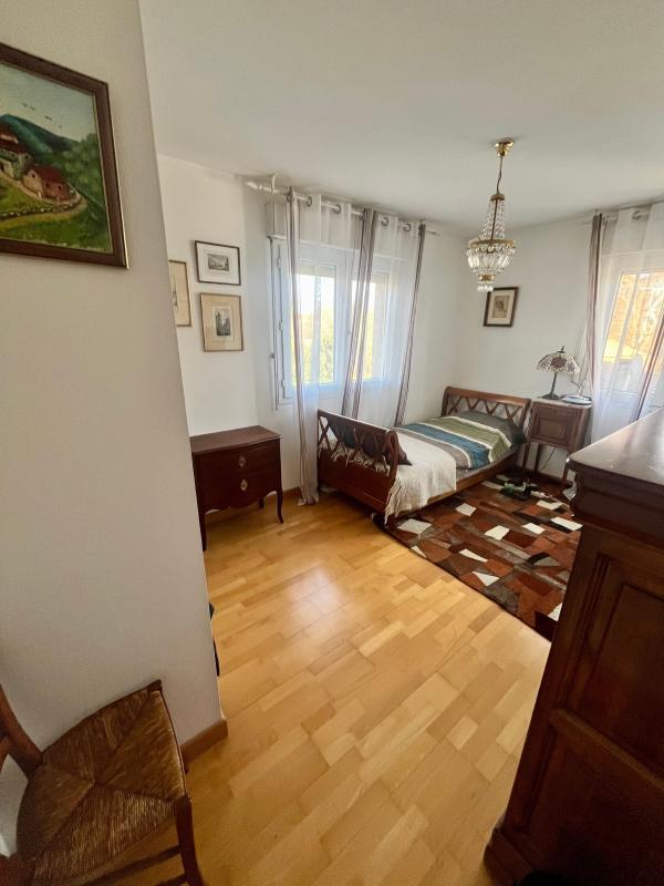 Immeuble - 226 m² - 10 pièces