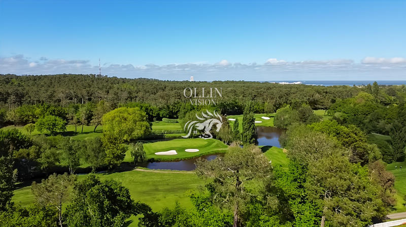 Villa - 250 m² - 5 pièces