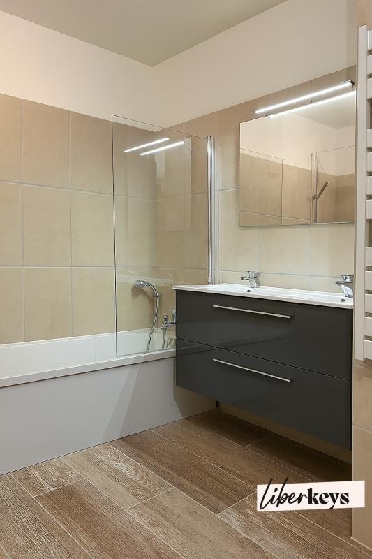 Maison - 218 m² - 8 pièces