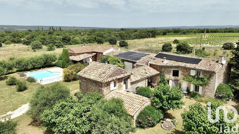 Maison - 241 m² - 10 pièces