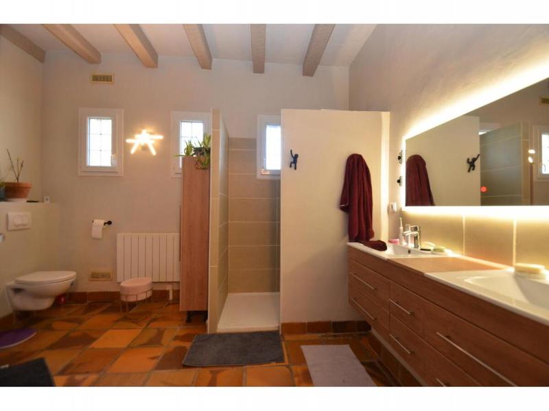 Maison - 210 m² - 6 pièces