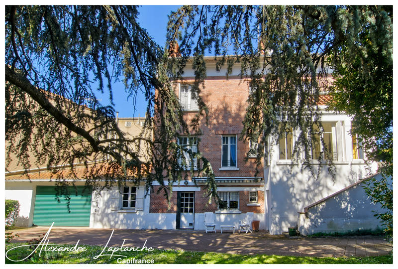 Maison bourgeoise - 217 m² - 10 pièces