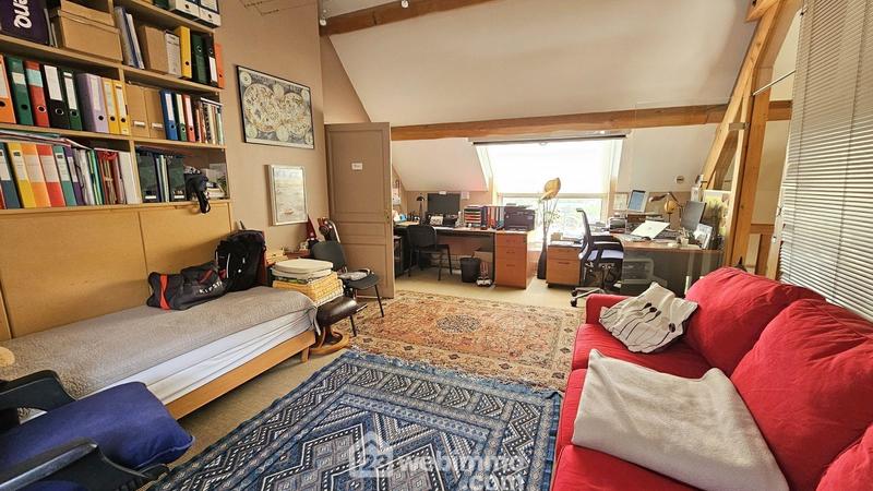 Maison - 322 m² - 11 pièces