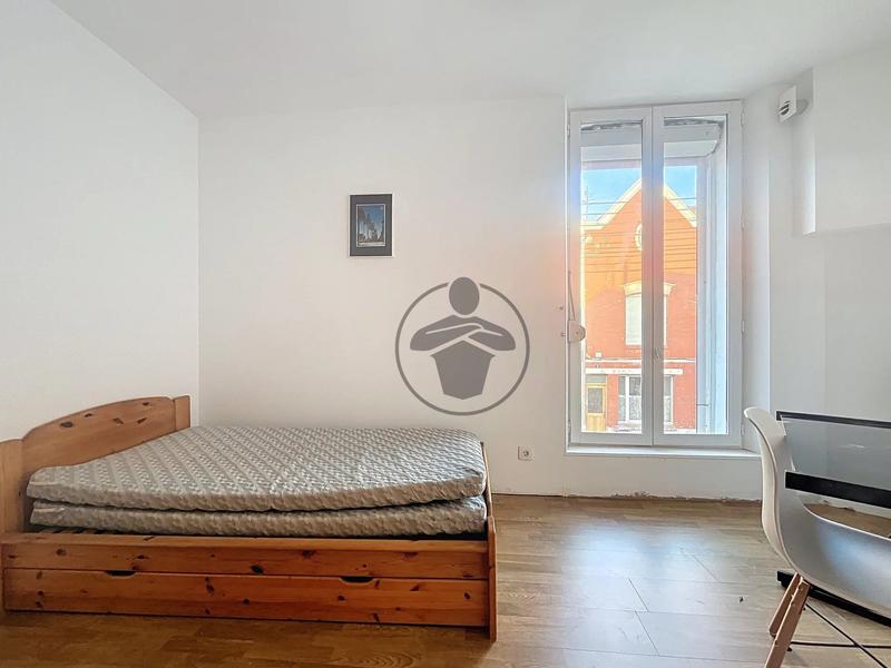 Maison - 77 m² - 5 pièces