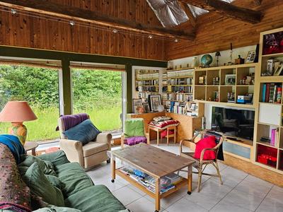 Maison - 227 m² - 9 pièces