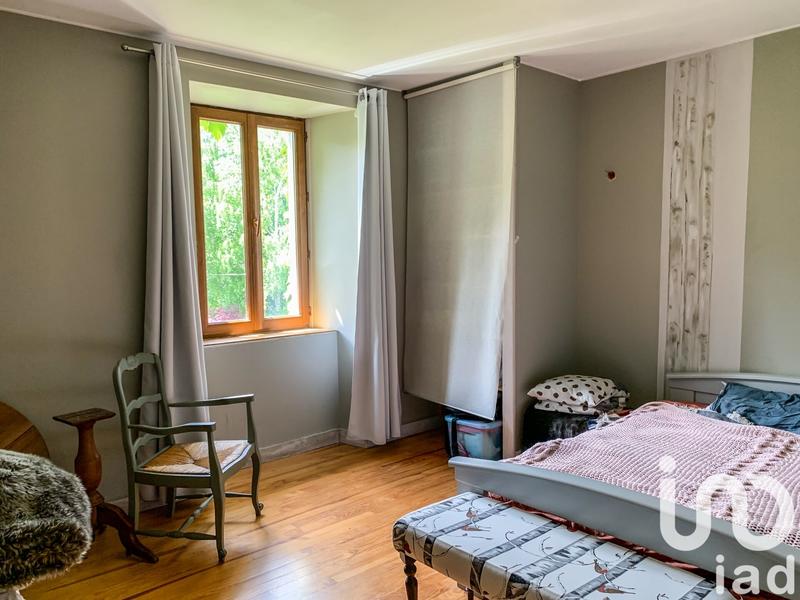 Maison - 202 m² - 6 pièces