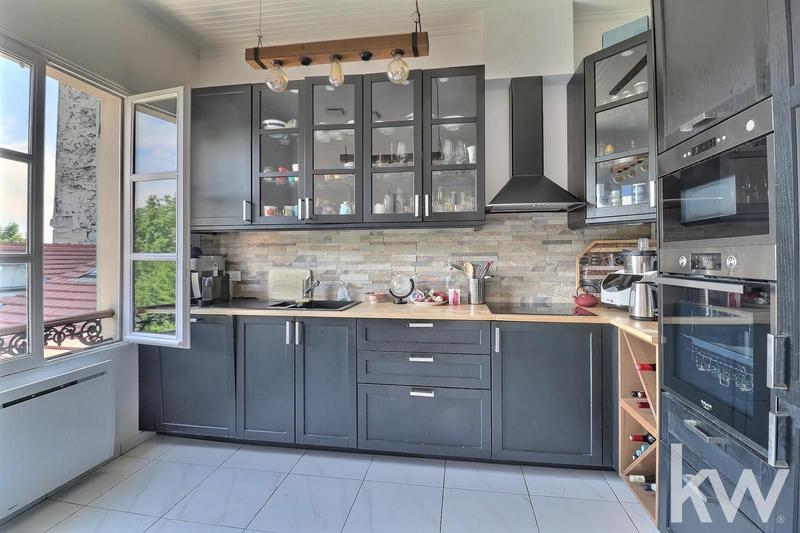 Maison - 90 m² - 5 pièces