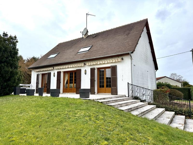 Maison traditionnelle - 150 m² - 7 pièces