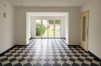 Maison - 80 m² - 5 pièces