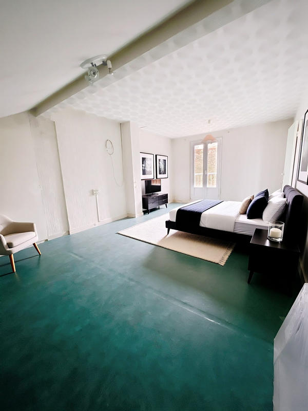 Maison - 140 m² - 6 pièces