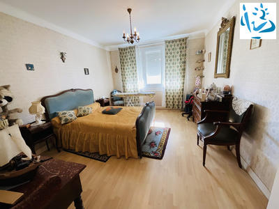 Maison - 145 m² - 6 pièces