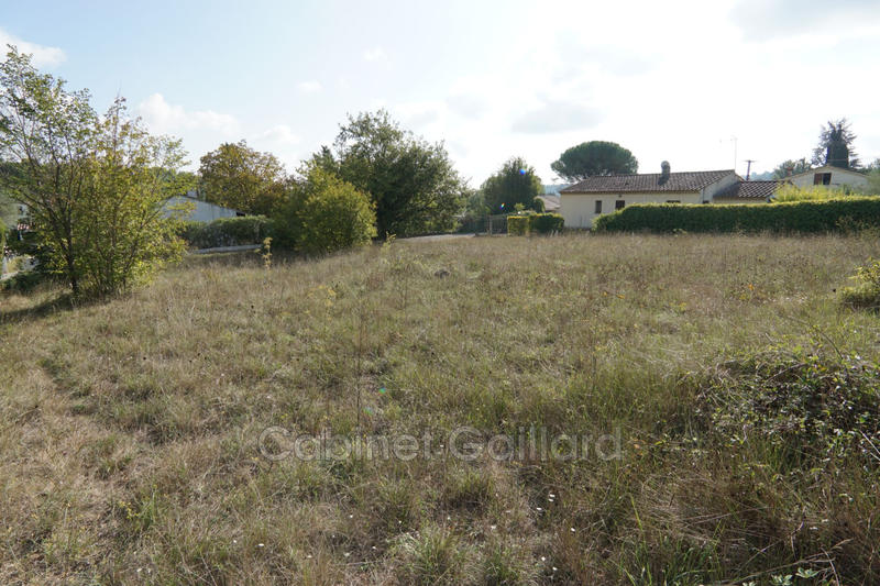 Terrain - 1 596 m²