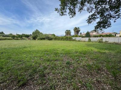 Terrain constructible - 1 055 m²