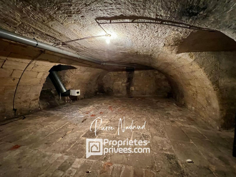 Appartement - 220 m² - 7 pièces