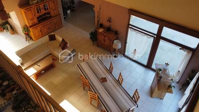 Propriété - 284 m² - 10 pièces