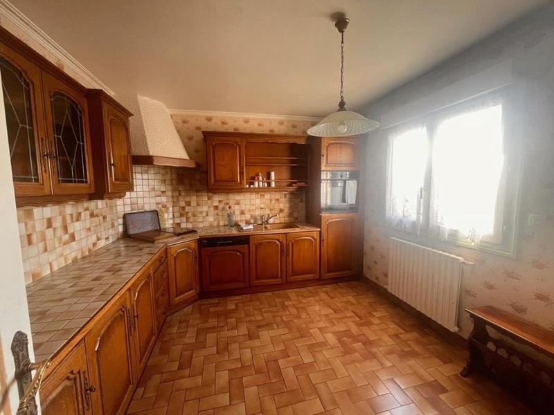 Maison traditionnelle - 116 m² - 9 pièces