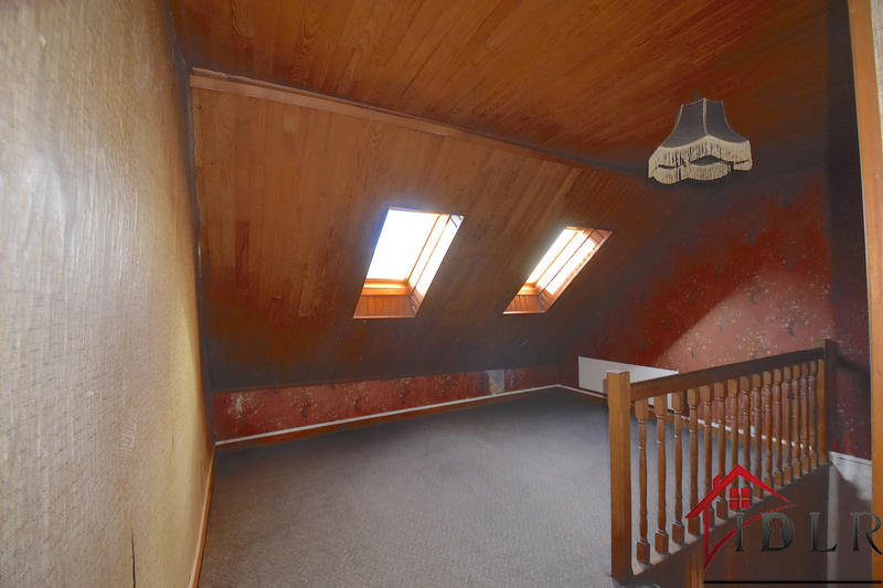 Maison - 107 m² - 7 pièces