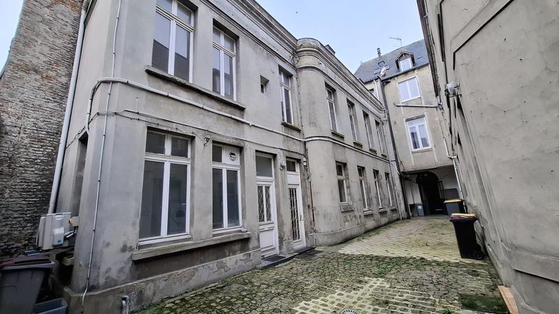 Appartement - 80 m² - 5 pièces