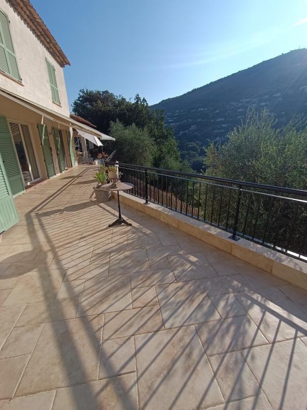 Villa - 240 m² - 7 pièces