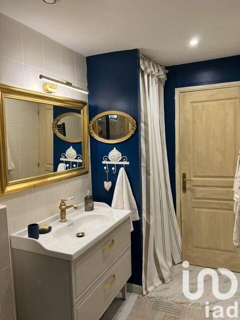 Maison - 244 m² - 8 pièces