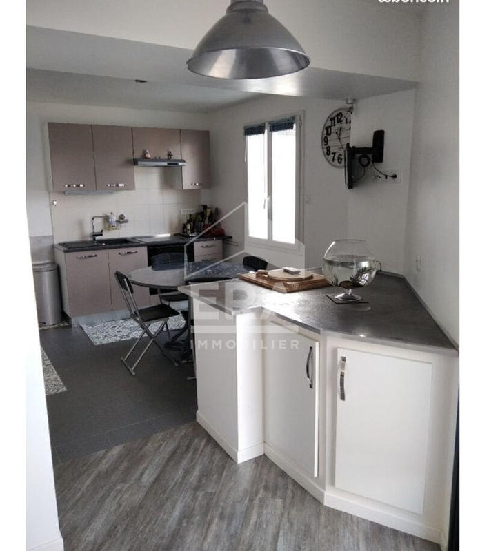 Maison - 144 m² - 7 pièces