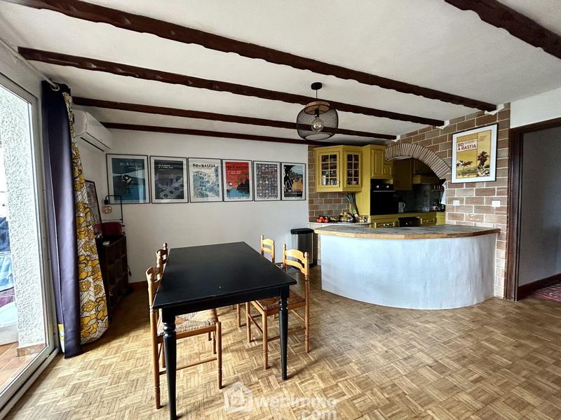 Appartement - 93 m² - 4 pièces