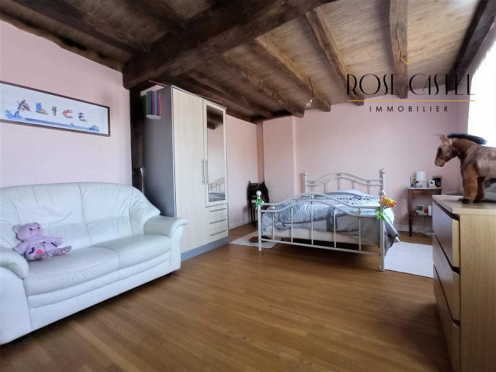 Maison ancienne - 400 m² - 9 pièces