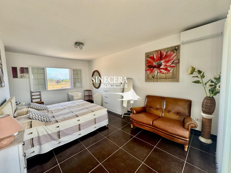 Maison - 224 m² - 9 pièces