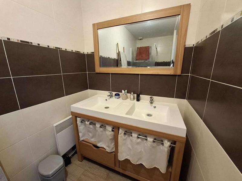 Maison - 137 m² - 9 pièces