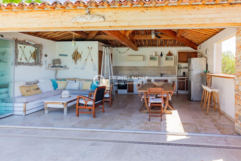 Maison - 298 m² - 7 pièces