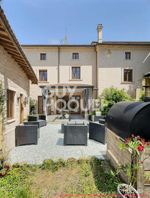 Maison - 180 m² - 6 pièces