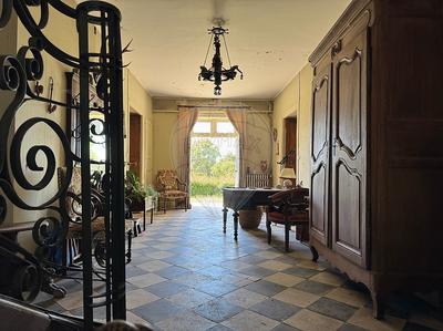 Maison bourgeoise - 379 m² - 11 pièces