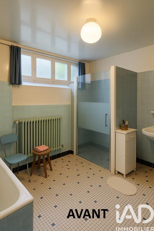 Maison - 213 m² - 8 pièces