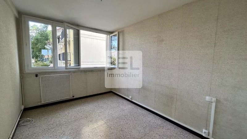 Appartement - 70 m² - 4 pièces