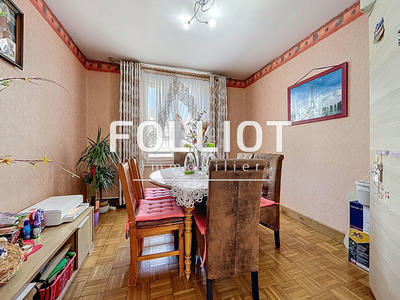 Appartement - 99 m² - 6 pièces