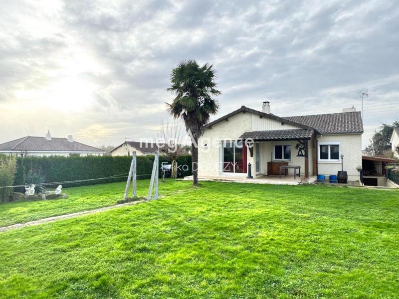 Maison - 110 m² - 6 pièces