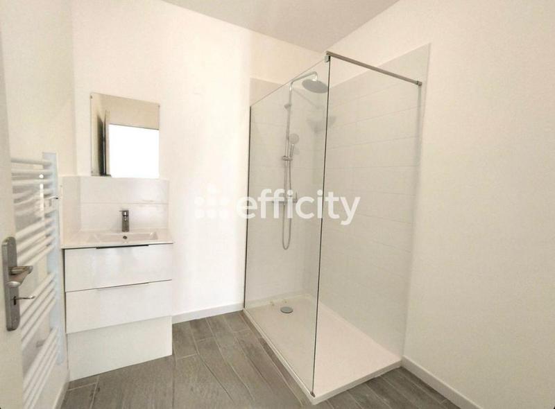 Pavillon - 90 m² - 3 pièces