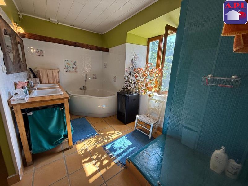 Maison - 123 m² - 5 pièces