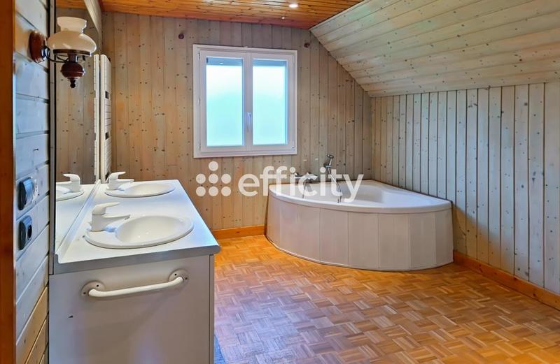 Maison - 193 m² - 6 pièces