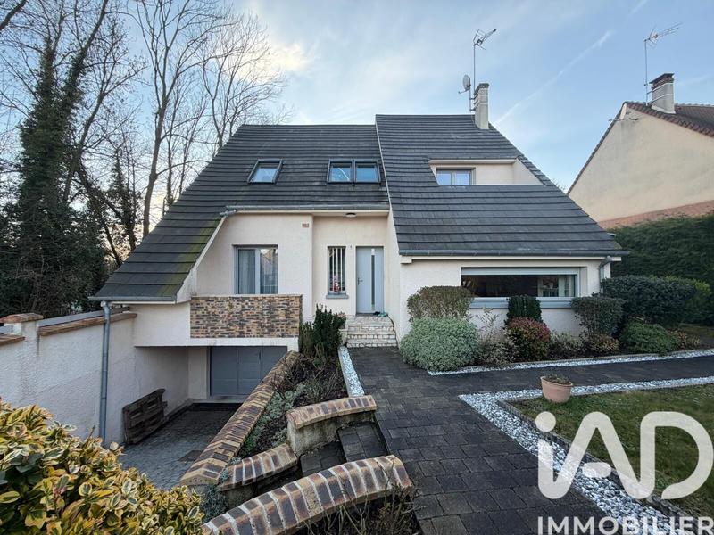 Maison - 152 m² - 7 pièces