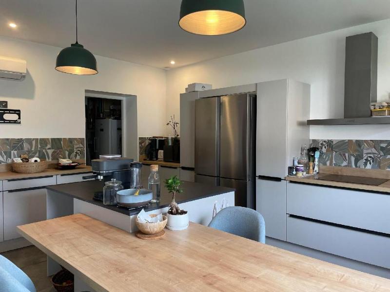 Maison - 103 m² - 4 pièces